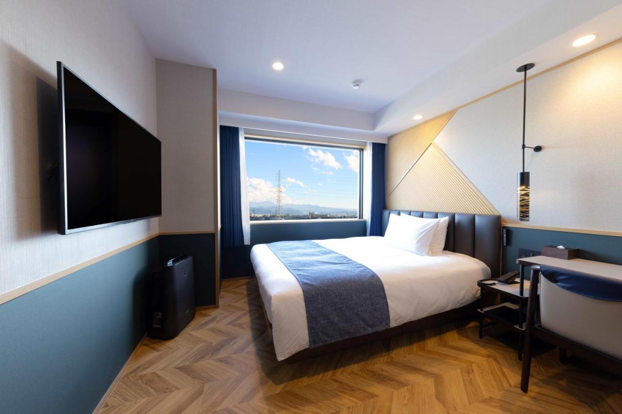 Aqa Hotel Premium Saku Eksteriør billede